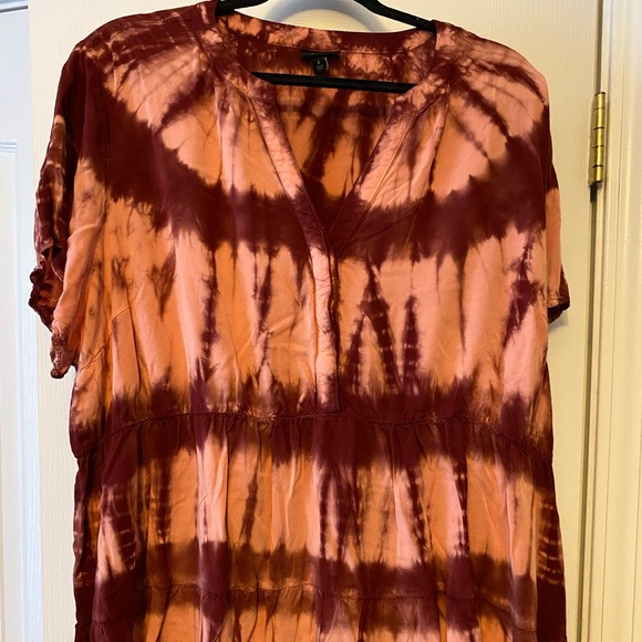 Torrid Plus Size 4 Tie Died Effect Blouse EUC Pink/Burgandy - Picture 1 of 4